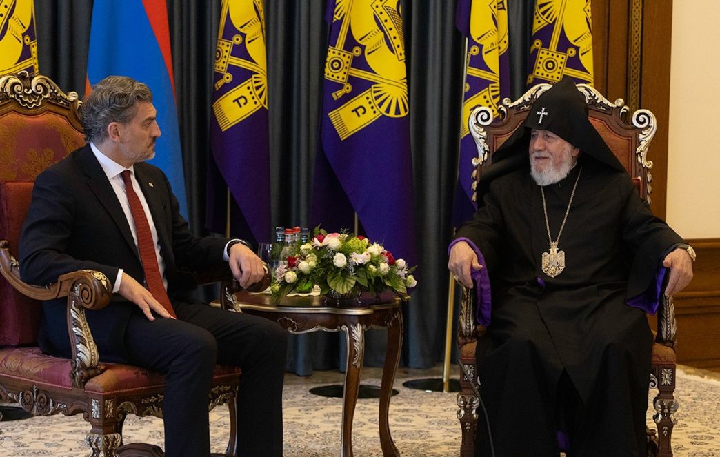 църква