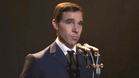 Азнавур